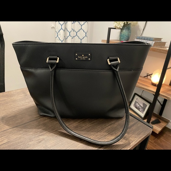 Kate Spade Purse - Picture 2 of 2
